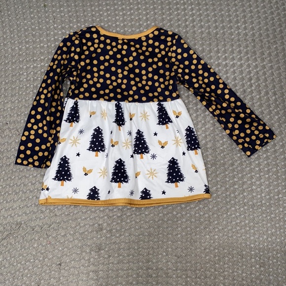 toddler girls 4T 2-piece outfit - Picture 3 of 10